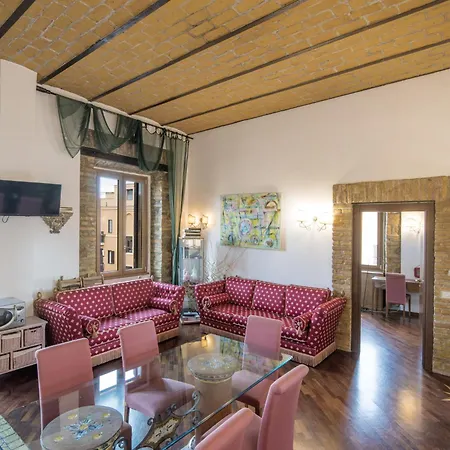 Lucilla By Interhome ローマ